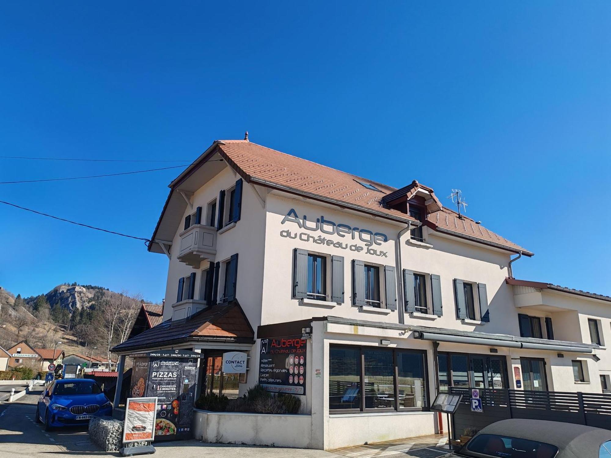 Auberge Du Chateau De Joux La Cluse-et-Mijoux Exterior photo